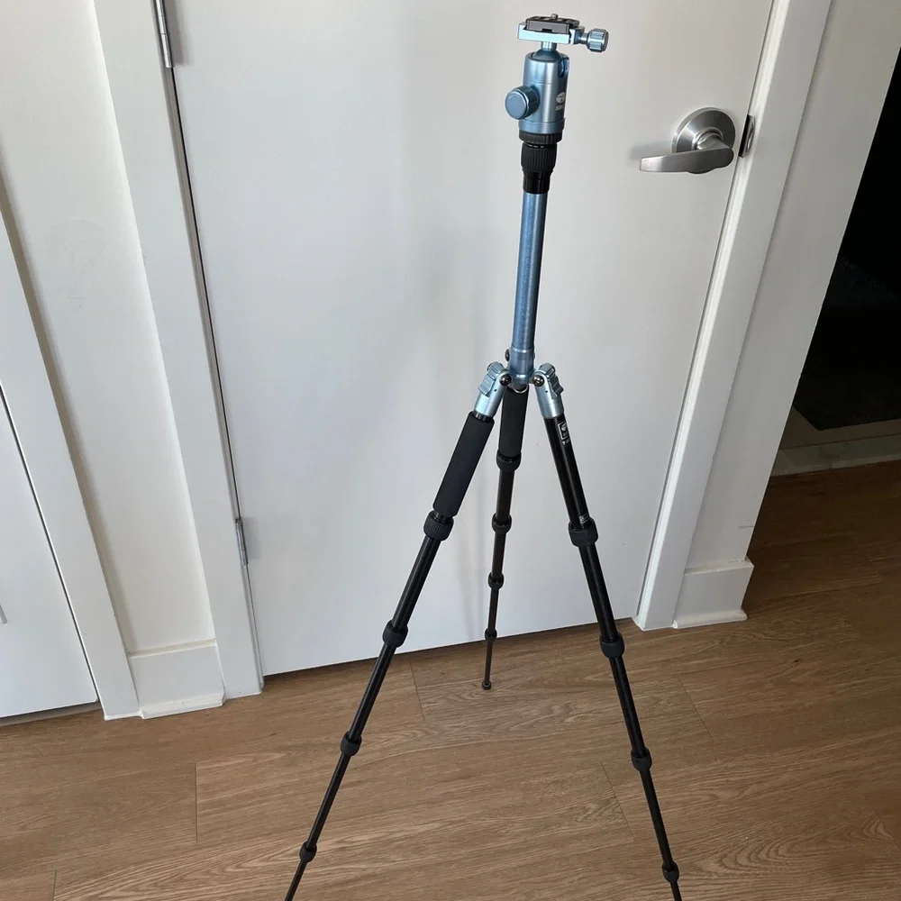 Sirui T-005BX Ultralight Travel Tripod with C-10S Ball-Head